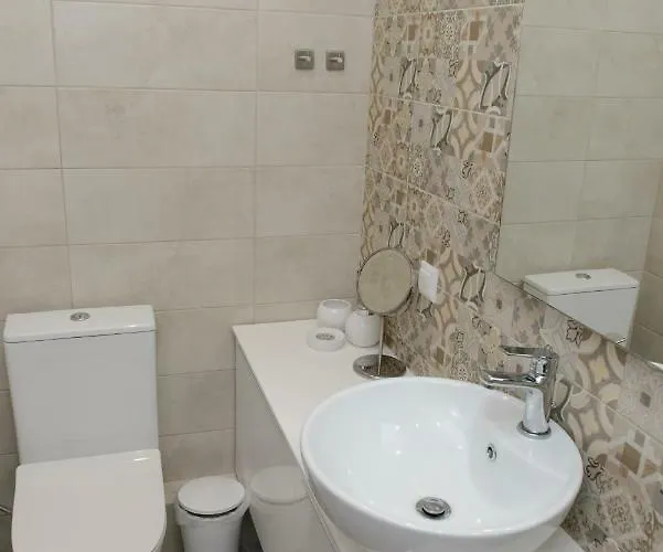 Grey Filoxenia Lejlighed