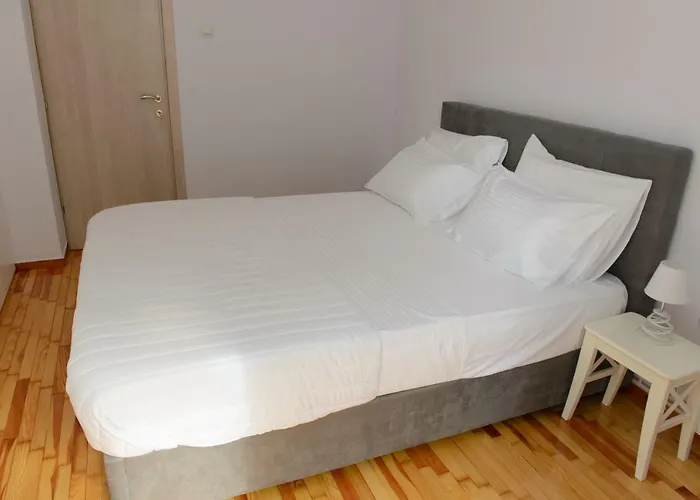 Grey Filoxenia Thessaloníki