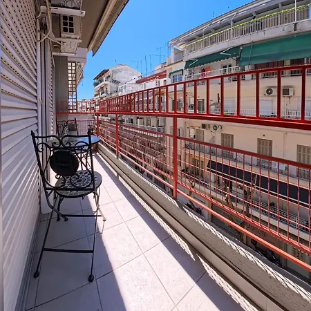 Grey Filoxenia 公寓